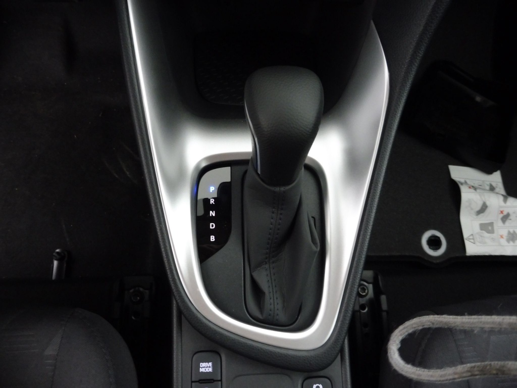 TOYOTA YARIS 116H DYNAMIC 5P MC24 - ref: 70665 - Photo 14