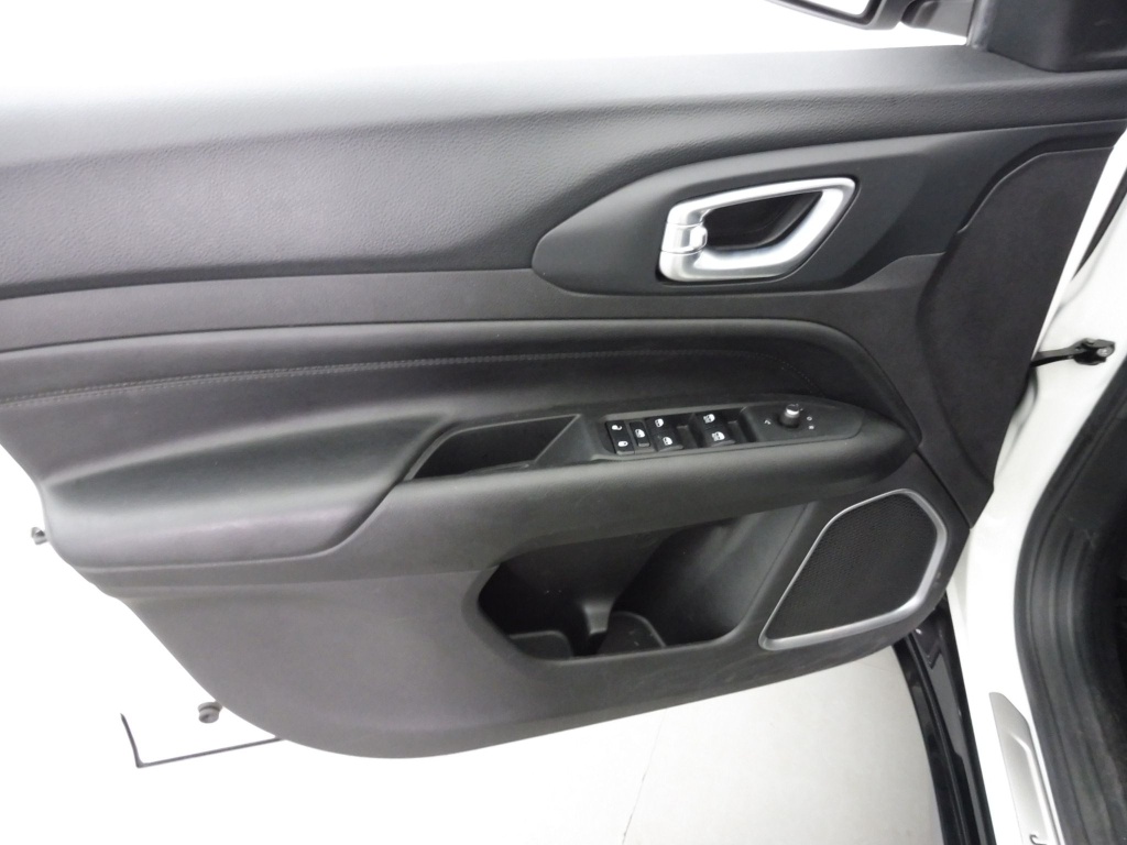 JEEP COMPASS 1.3 TURBO T4 240CH PHEV 4XE S AT6 EAWD - ref: 70837 - Photo 18