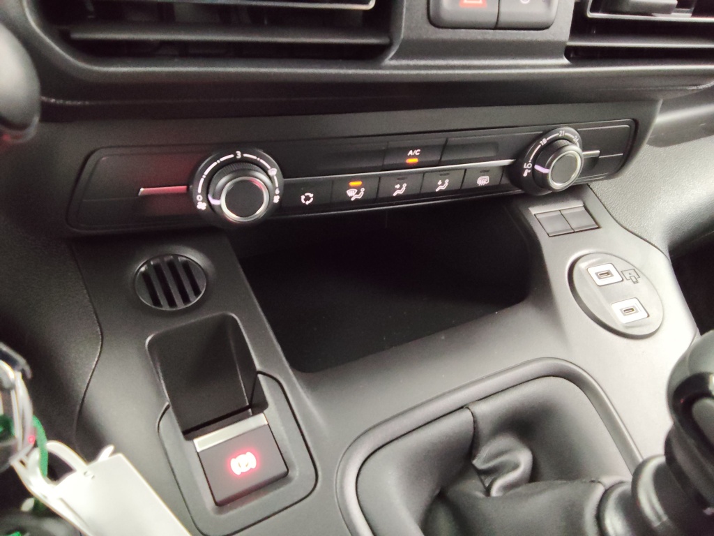 PEUGEOT Partner M 650KG BLUEHDI 100CH S&S - ref: 70951 - Photo 7