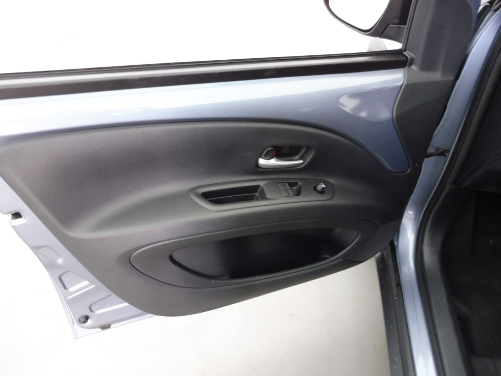 TOYOTA AYGO X 1.0 VVT-I 72CH TEAM PLAYER - ref: 70961 - Photo 17