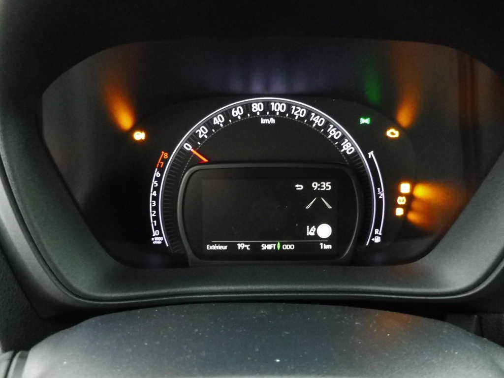 TOYOTA AYGO X 1.0 VVT-I 72CH TEAM PLAYER - ref: 70963 - Photo 9