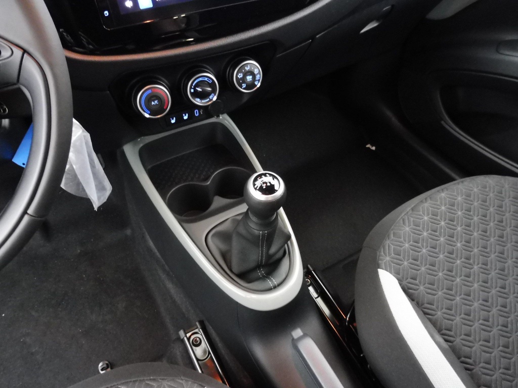 TOYOTA AYGO X 1.0 VVT-I 72CH TEAM PLAYER - ref: 70967 - Photo 13
