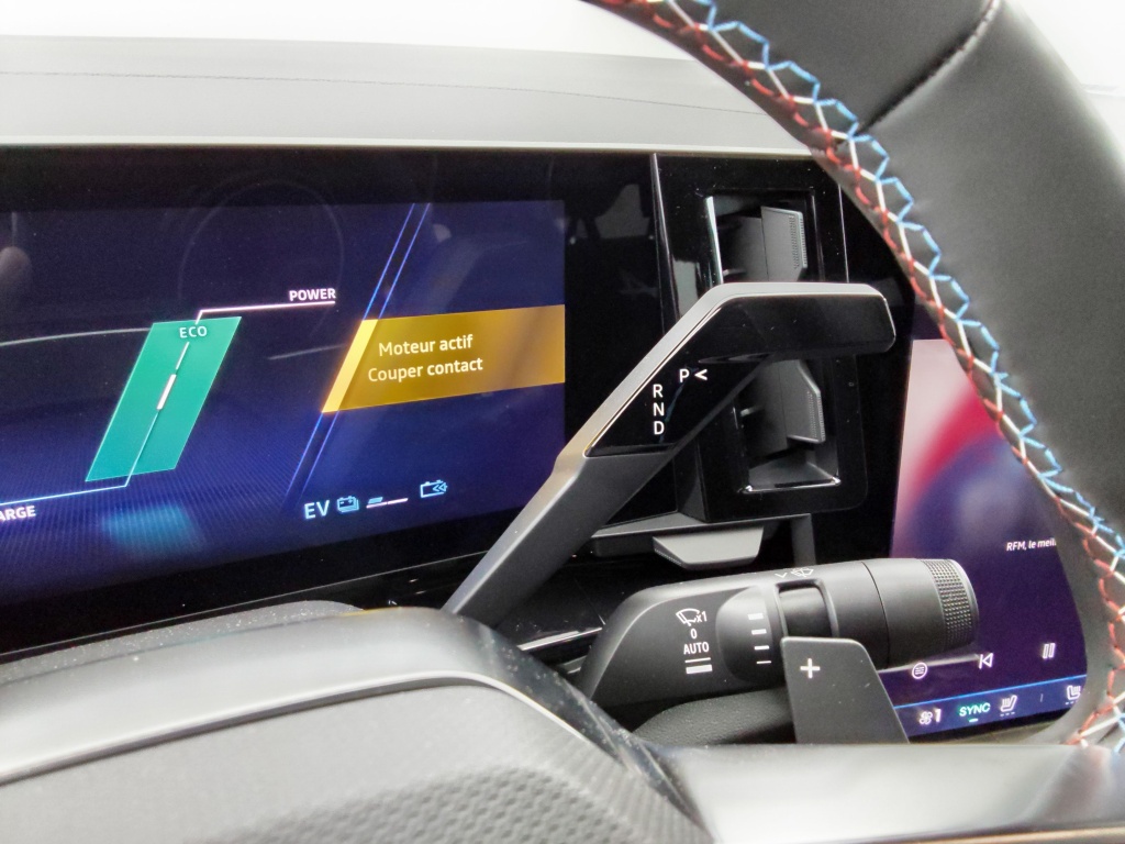 RENAULT RAFALE 1.2 E-TECH FULL HYBRID 200CH ESPRIT ALPINE - 25 - ref: 71044 - Photo 14