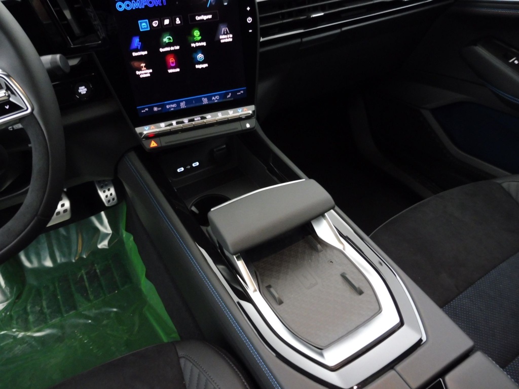 RENAULT RAFALE 1.2 E-TECH FULL HYBRID 200CH ESPRIT ALPINE - 25 - ref: 71054 - Photo 14