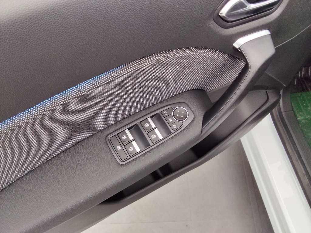 RENAULT Captur 1.3 TCE MILD HYBRID 140CH TECHNO - ref: 71108 - Photo 18