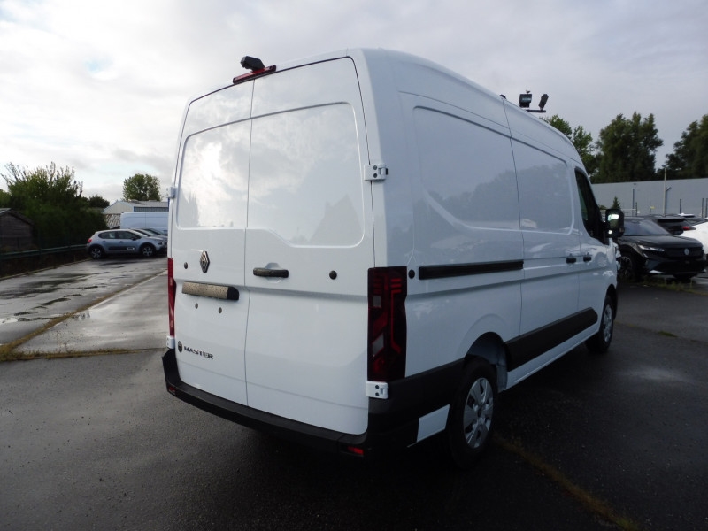 RENAULT Master F3500 L2H2 2.0 BLUE DCI 150CH EXTRA - 25 - ref: 71205 - Photo 2