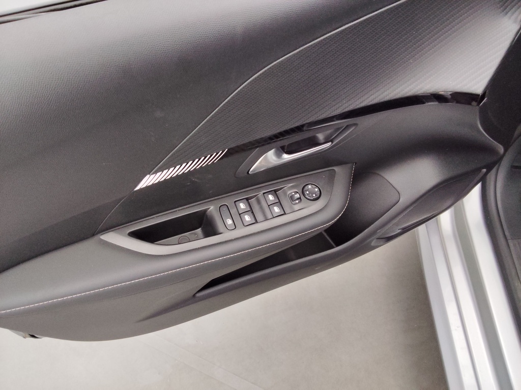 PEUGEOT 208 1.2 100CH S&S ALLURE - ref: 71230 - Photo 18