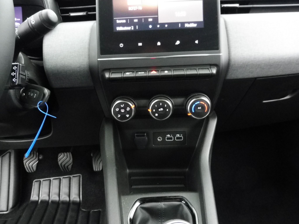 RENAULT Clio 1.5 BLUE DCI 100CH EVOLUTION GSR2 - ref: 71329 - Photo 6