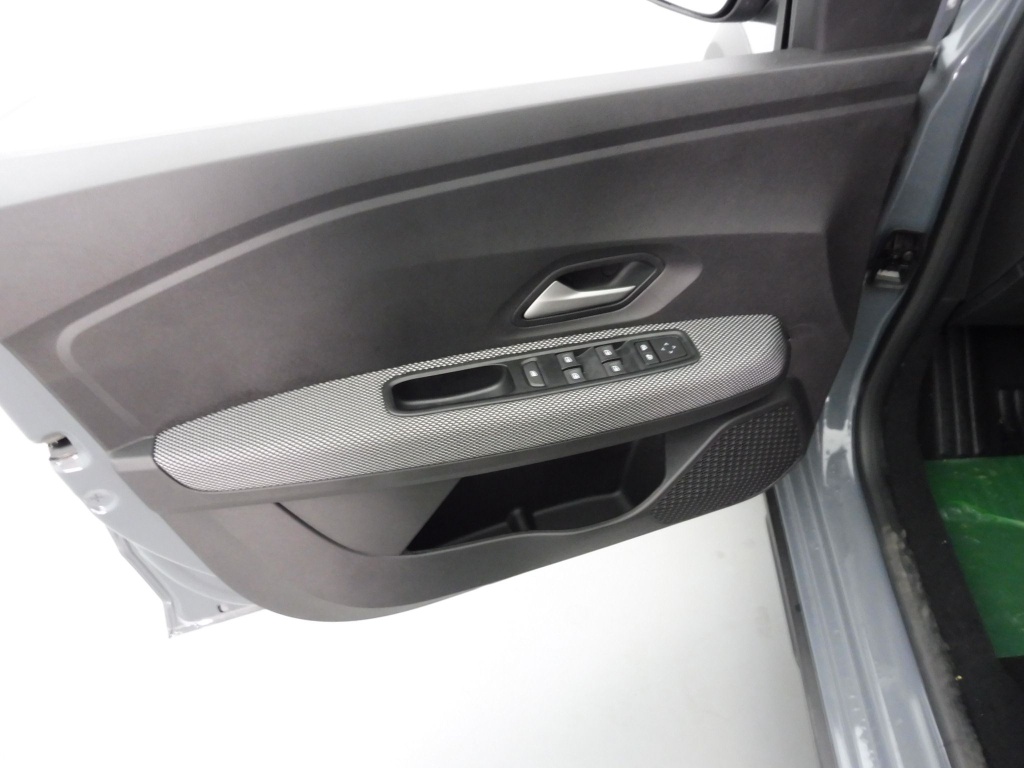 DACIA Jogger 1.0 ECO-G 100CH EXPRESSION 7 PLACES -24 - ref: 71481 - Photo 15