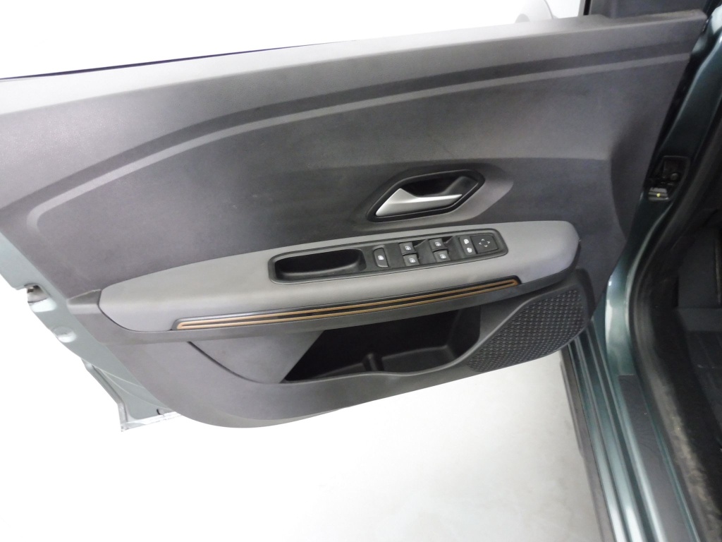 DACIA Sandero 1.0 TCE 110CH STEPWAY EXTREME + - ref: 71987 - Photo 17