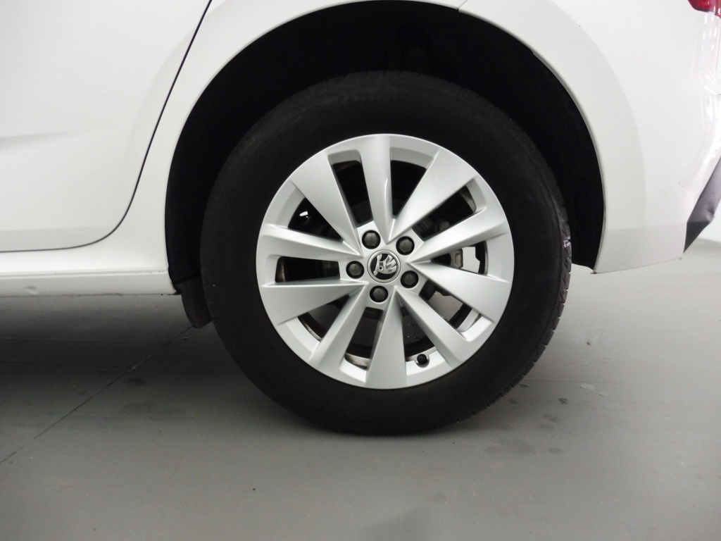 SKODA Kamiq 1.0 TSI 115CH SELECTION - ref: 72037 - Photo 12