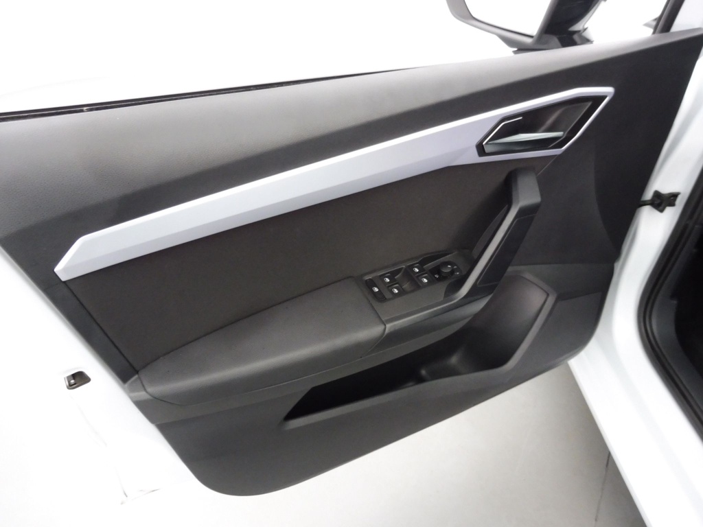 SEAT Ibiza 1.0 TSI 110CH FR - ref: 72134 - Photo 18