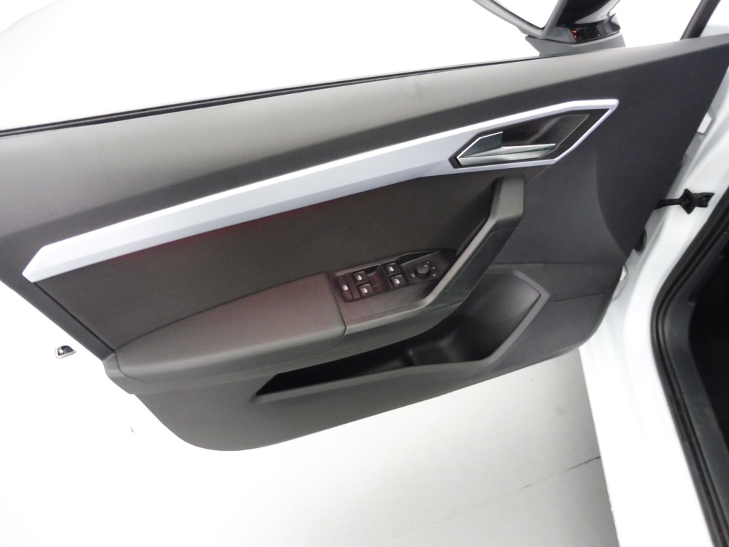 SEAT Ibiza 1.0 TSI 110CH FR - ref: 72178 - Photo 17