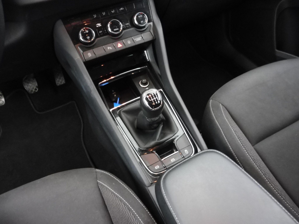 SKODA Karoq 2.0 TDI 115CH SELECTION - ref: 72214 - Photo 13