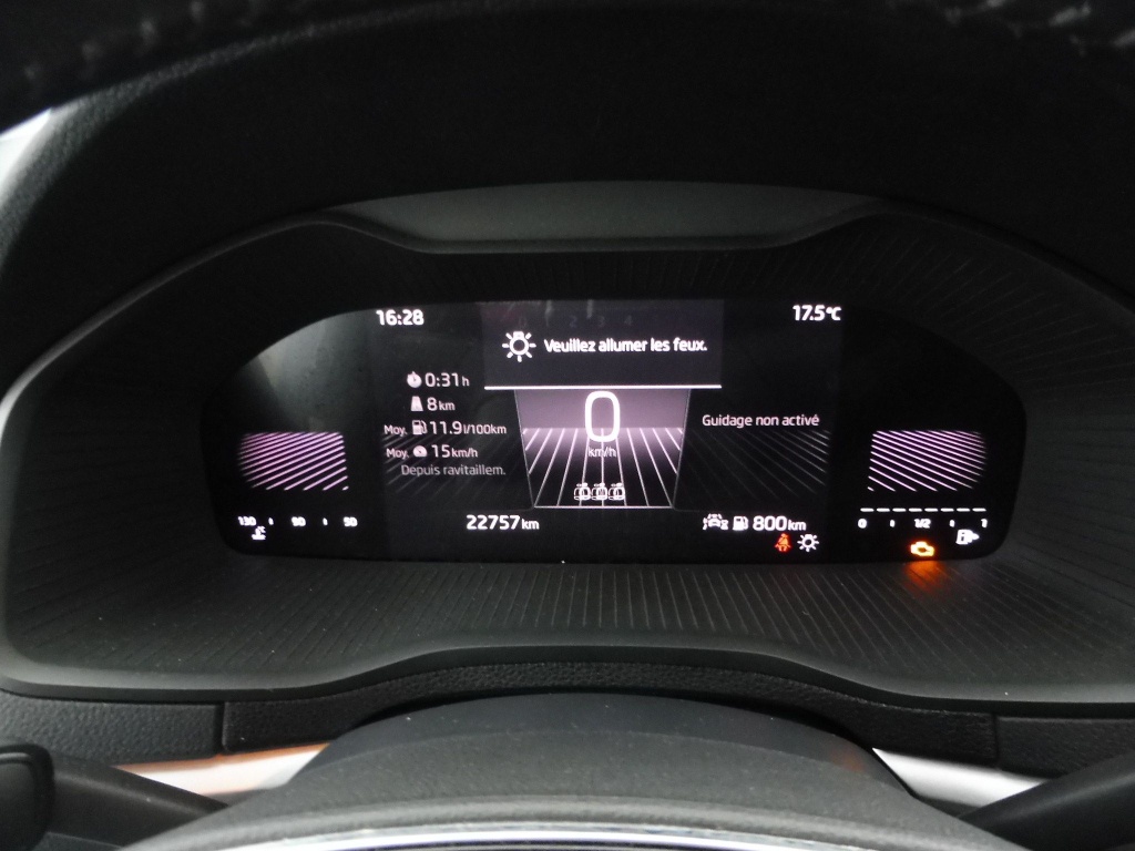 SKODA Karoq 2.0 TDI 115CH SELECTION - ref: 72218 - Photo 9