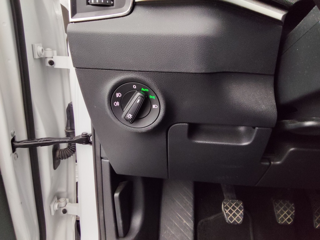 SKODA Karoq 2.0 TDI 115CH SELECTION - ref: 72225 - Photo 8