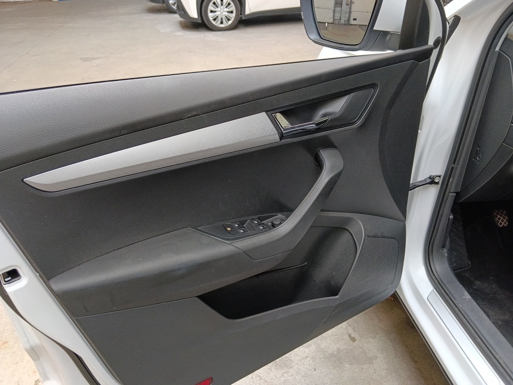 SKODA Karoq 2.0 TDI 115CH SELECTION - ref: 72238 - Photo 11