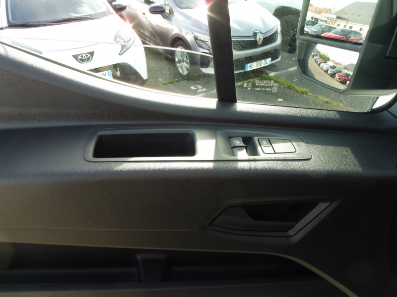 RENAULT Master F3500 L2H2 2.0 BLUE DCI 150CH EXTRA AUTO - 25 - ref: 72324 - Photo 7