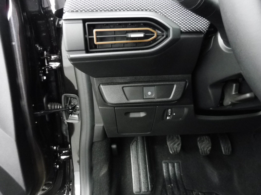DACIA Sandero 1.0 TCE 90CH STEPWAY EXPRESSION -24 - ref: 72377 - Photo 7