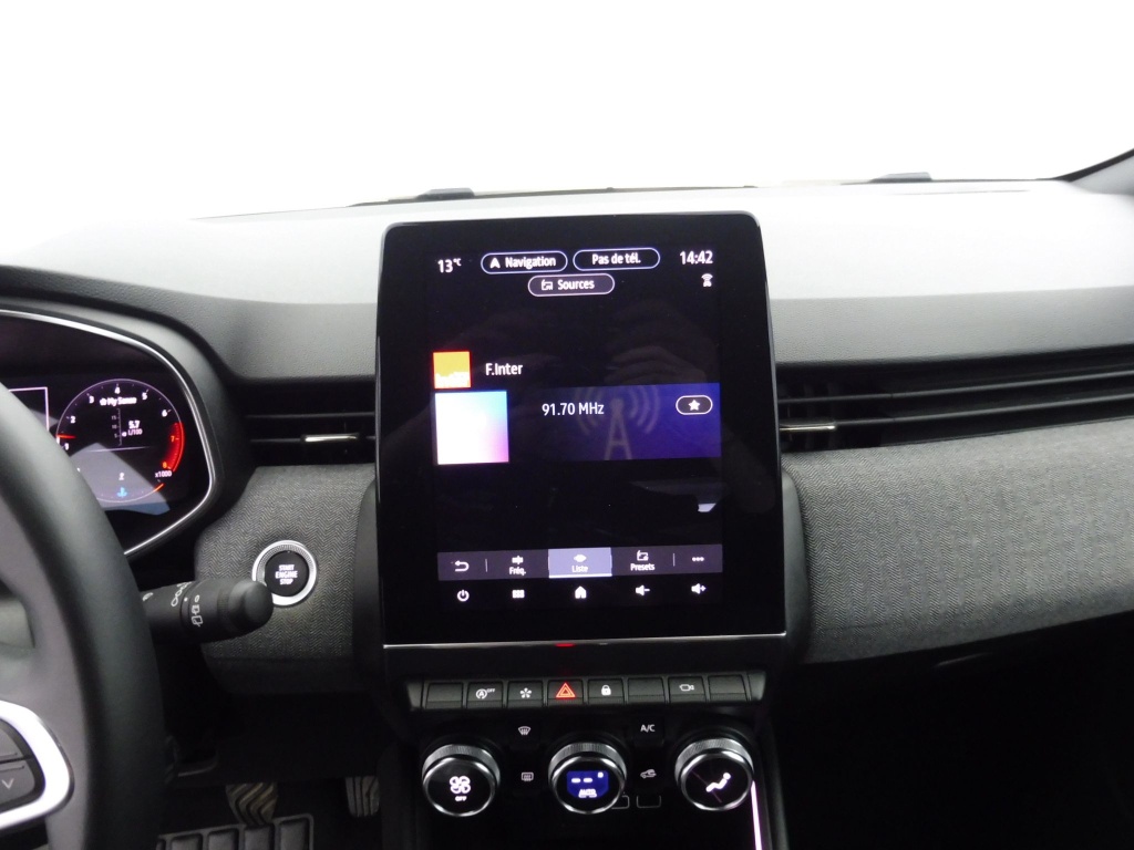 RENAULT Clio 1.0 TCE 90CH TECHNO - ref: 72402 - Photo 13