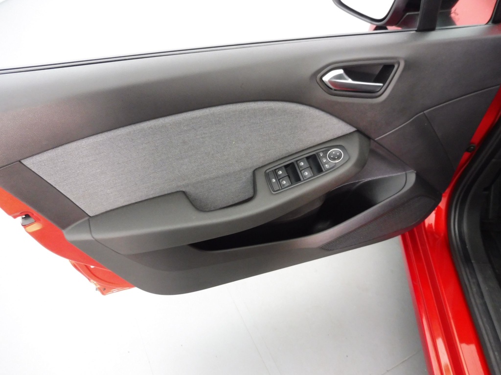 RENAULT Clio 1.0 TCE 90CH TECHNO - ref: 72404 - Photo 18