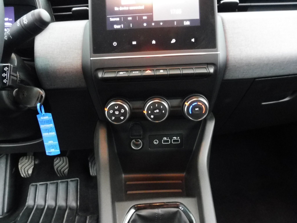 RENAULT Clio 1.5 BLUE DCI 100CH EVOLUTION GSR2 - ref: 72411 - Photo 6