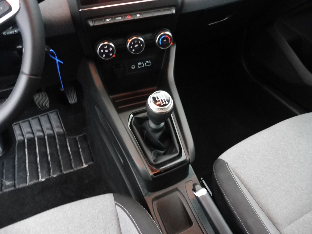 RENAULT Clio 1.5 BLUE DCI 100CH EVOLUTION GSR2 - ref: 72424 - Photo 11