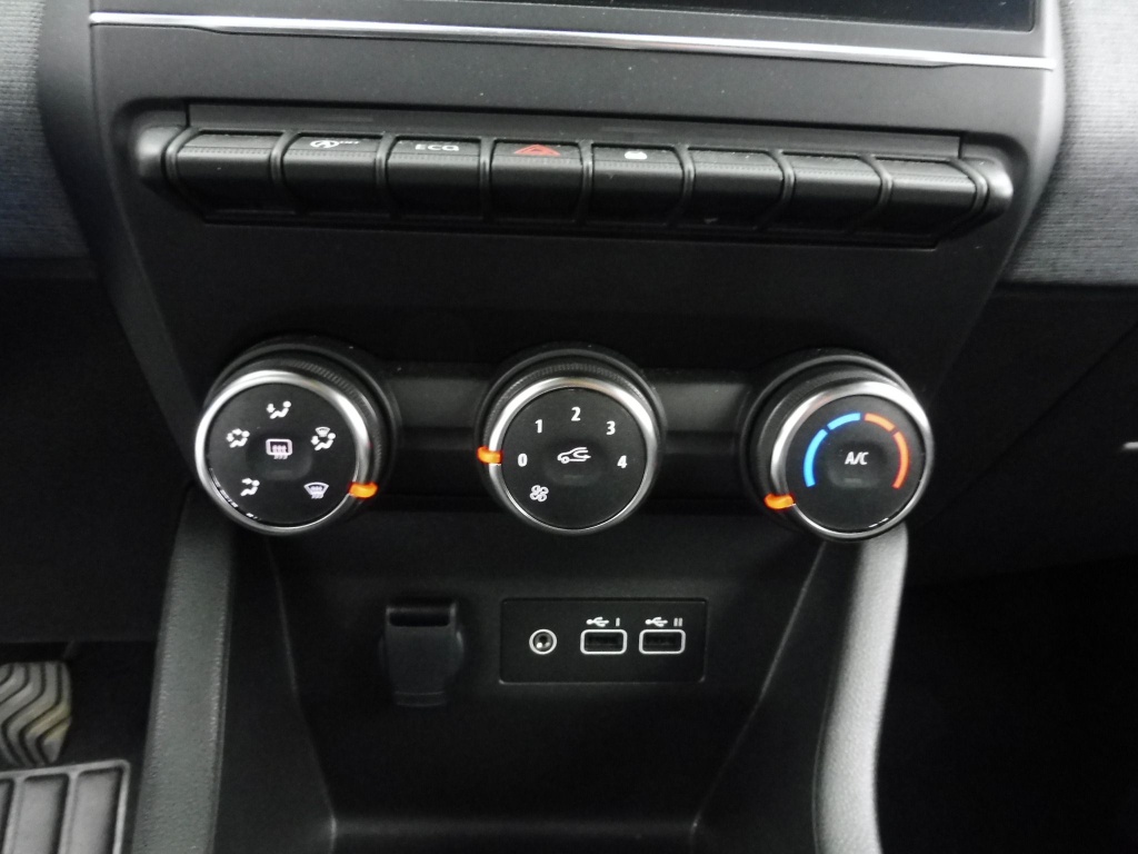 RENAULT Clio 1.5 BLUE DCI 100CH EVOLUTION GSR2 - ref: 72528 - Photo 7
