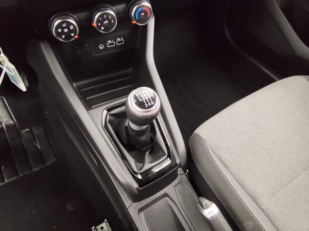 RENAULT Clio 1.5 BLUE DCI 100CH EVOLUTION GSR2 - ref: 72563 - Photo 13