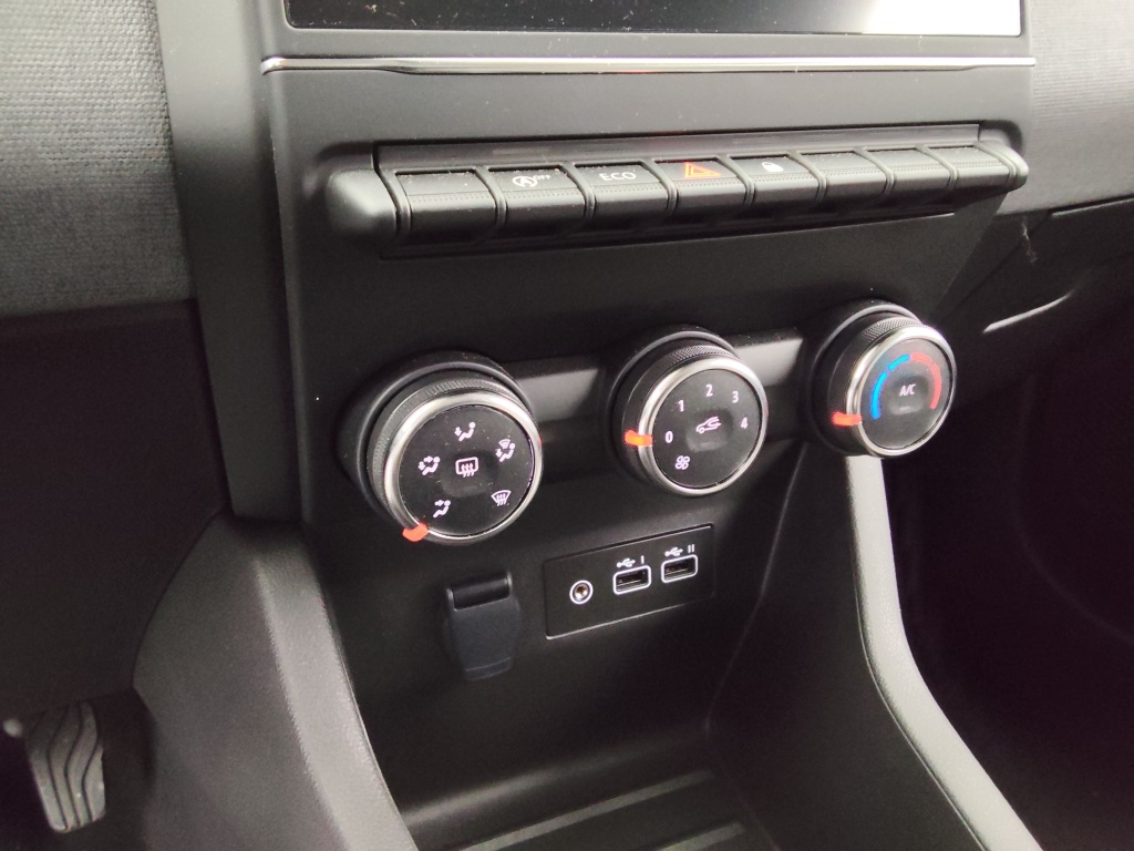 RENAULT Clio 1.5 BLUE DCI 100CH EVOLUTION GSR2 - ref: 72573 - Photo 7