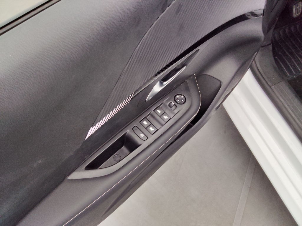 PEUGEOT 208 1.2 100CH S&S ALLURE - ref: 72603 - Photo 17