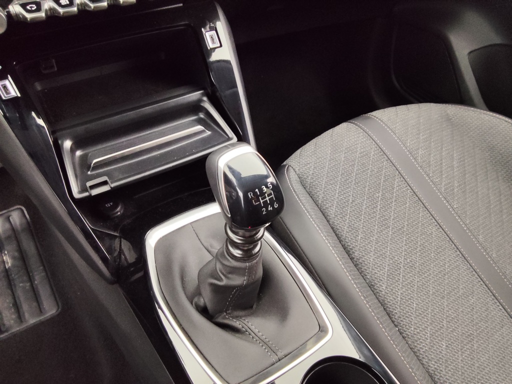 PEUGEOT 208 1.2 100CH S&S ALLURE - ref: 72676 - Photo 13