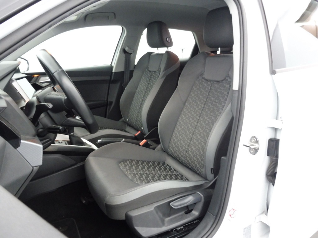 AUDI A1 Sportback 30 TFSI 110s line - ref: 72775 - Photo 13