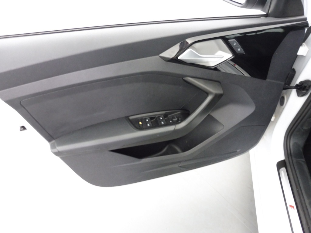 AUDI A1 Sportback 30 TFSI 110s line - ref: 72775 - Photo 16