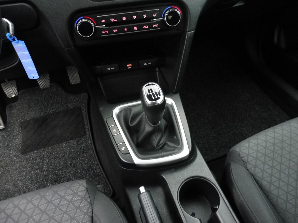 KIA Ceed 1.5 T-GDI 160champion - ref: 72920 - Photo 14