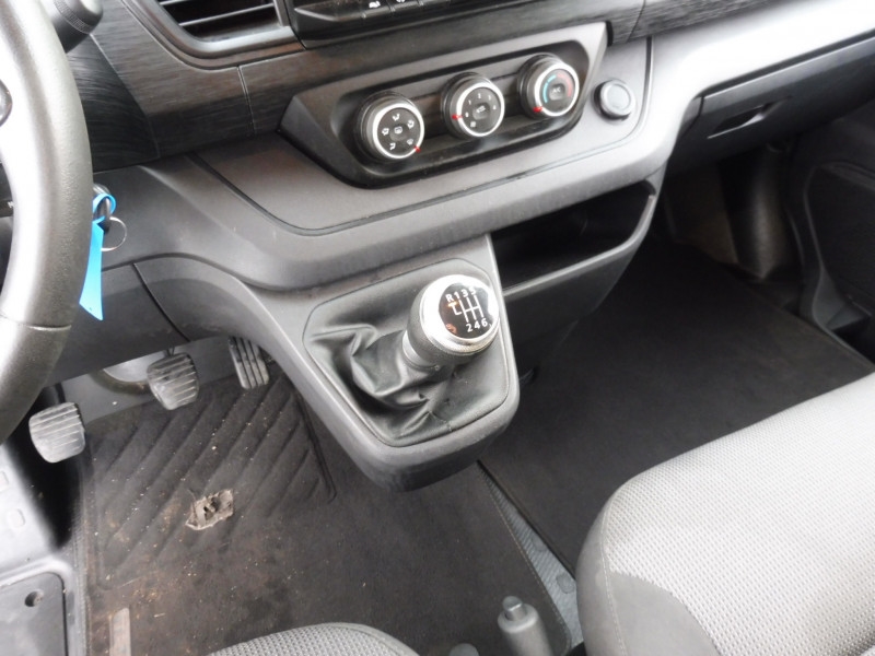 RENAULT Trafic Passenger