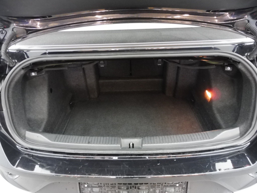 VOLKSWAGEN T-Roc Cabriolet