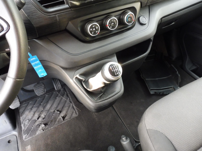 RENAULT Trafic Passenger