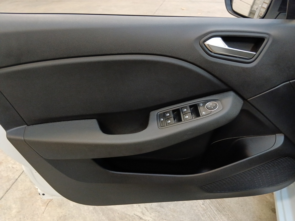 RENAULT Clio 1.5 BLUE DCI 100CH EVOLUTION GSR2 - ref: 71348 - Photo 11