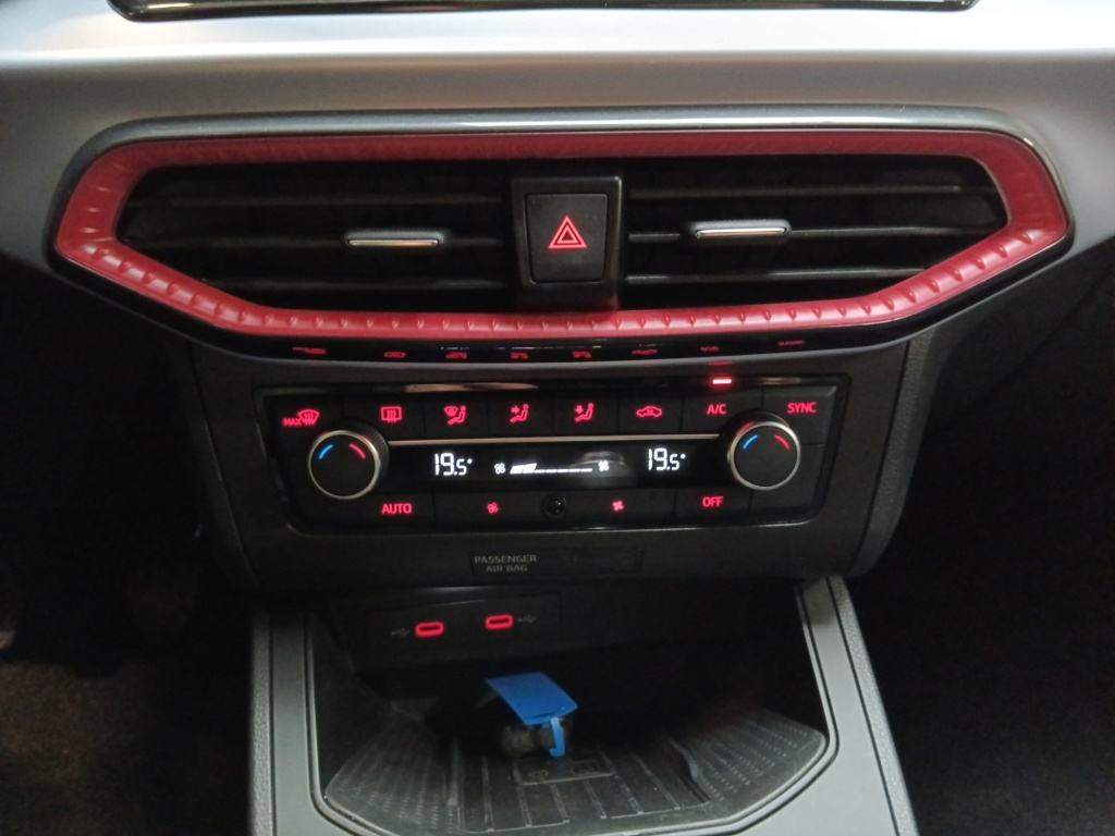 SEAT Ibiza 1.0 TSI 110CH FR - ref: 72193 - Photo 20