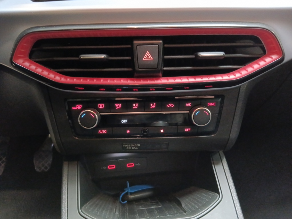 SEAT Ibiza 1.0 TSI 110CH FR - ref: 72196 - Photo 20