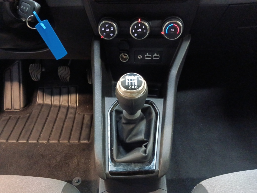 RENAULT Clio 1.5 BLUE DCI 100CH EVOLUTION GSR2 - ref: 72452 - Photo 15