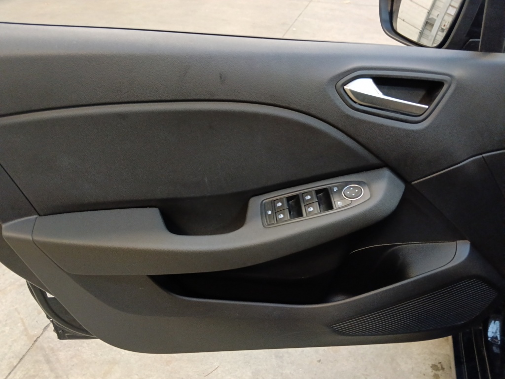 RENAULT Clio 1.5 BLUE DCI 100CH EVOLUTION GSR2 - ref: 72523 - Photo 11