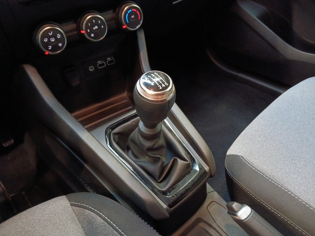 RENAULT Clio 1.5 BLUE DCI 100CH EVOLUTION GSR2 - ref: 72544 - Photo 15