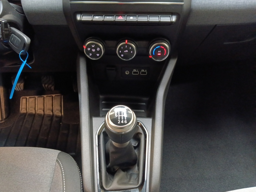 RENAULT Clio 1.5 BLUE DCI 100CH EVOLUTION GSR2 - ref: 72571 - Photo 15