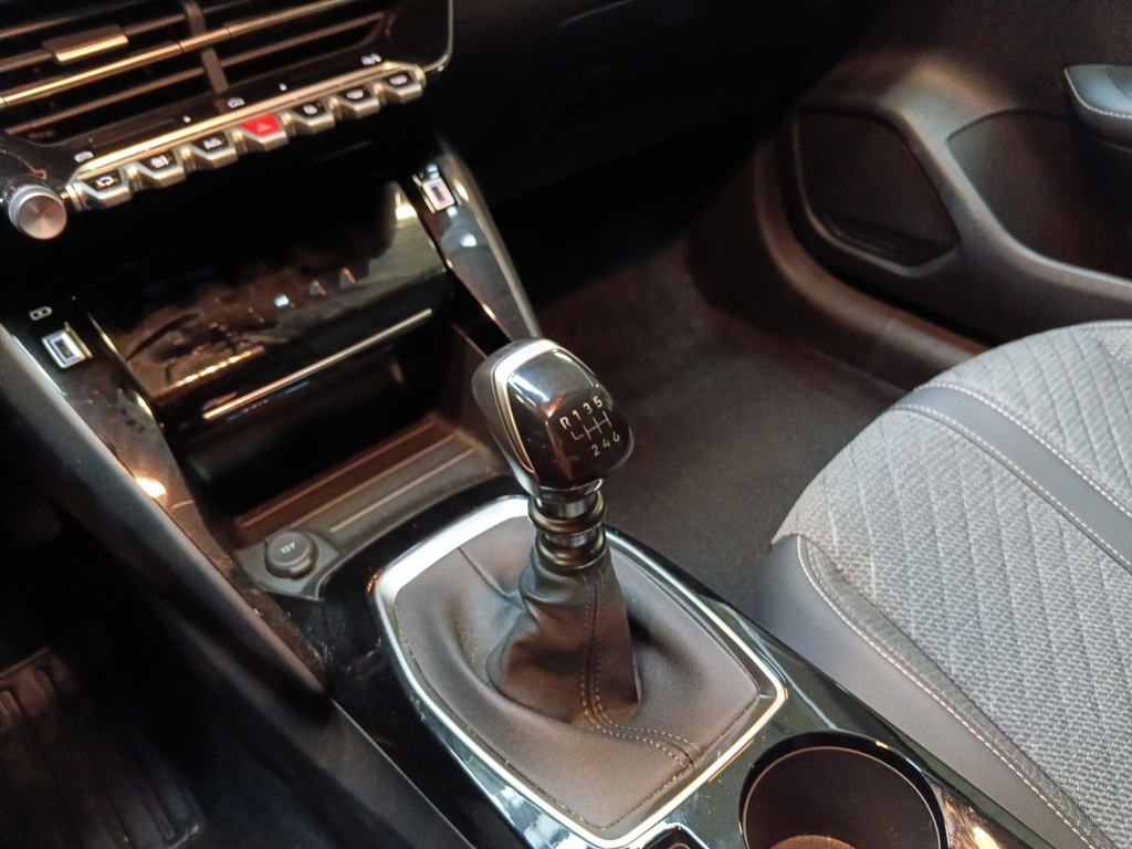 PEUGEOT 208 1.2 100CH S&S ALLURE - ref: 72636 - Photo 15