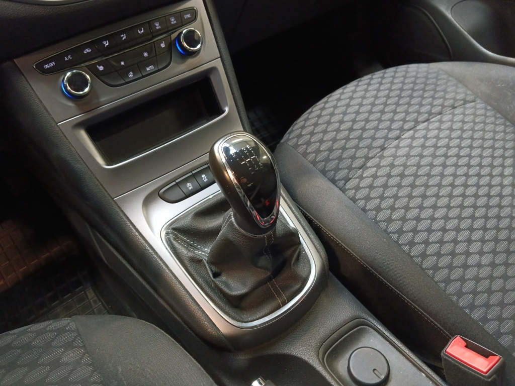 OPEL Astra 1.2 TURBO 110CH - ref: 72976 - Photo 15