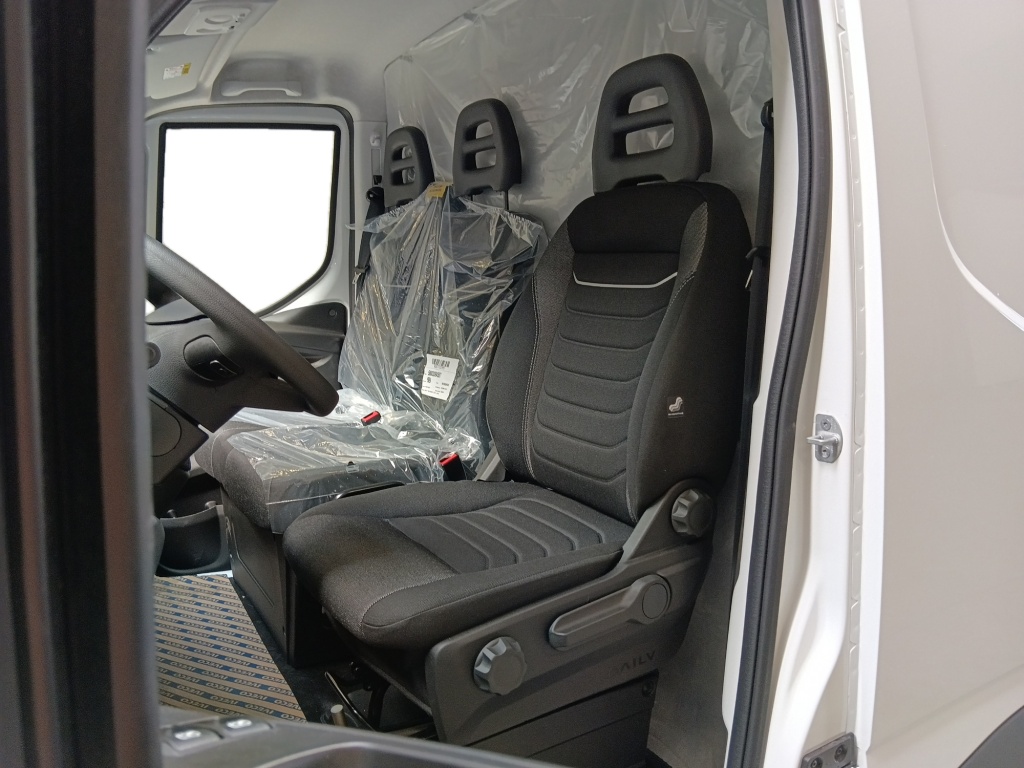 IVECO Daily 35S16 2.3 V12 156CV - ref: 73511 - Photo 10