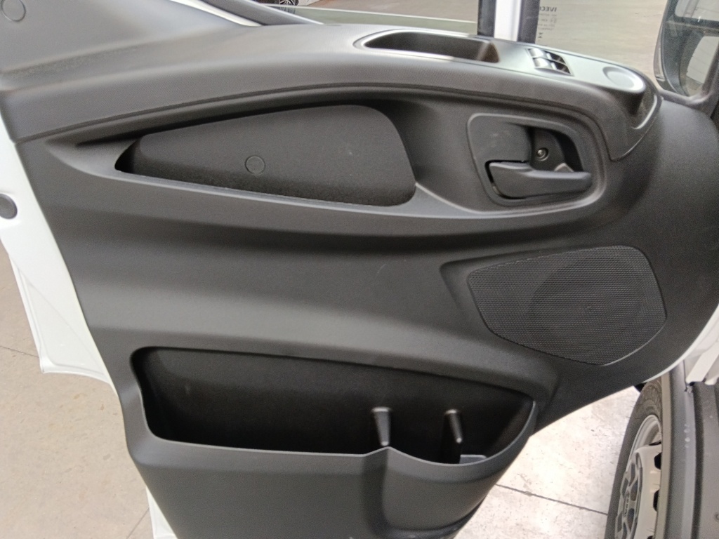 IVECO Daily 35S18 3.0 V16 H2 180CV - ref: 73531 - Photo 11