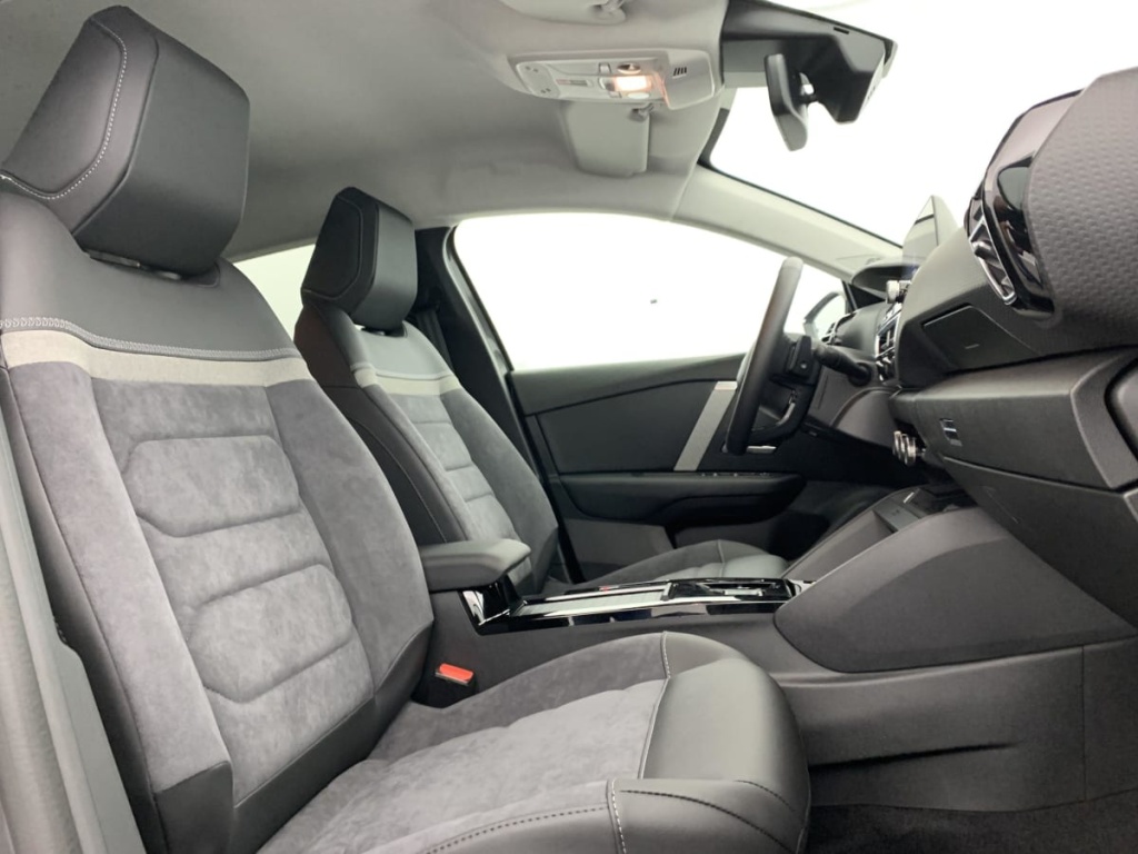 CITROEN C4 PureTech 130 EAT8 Max - ref: 1-302742 - Photo 7